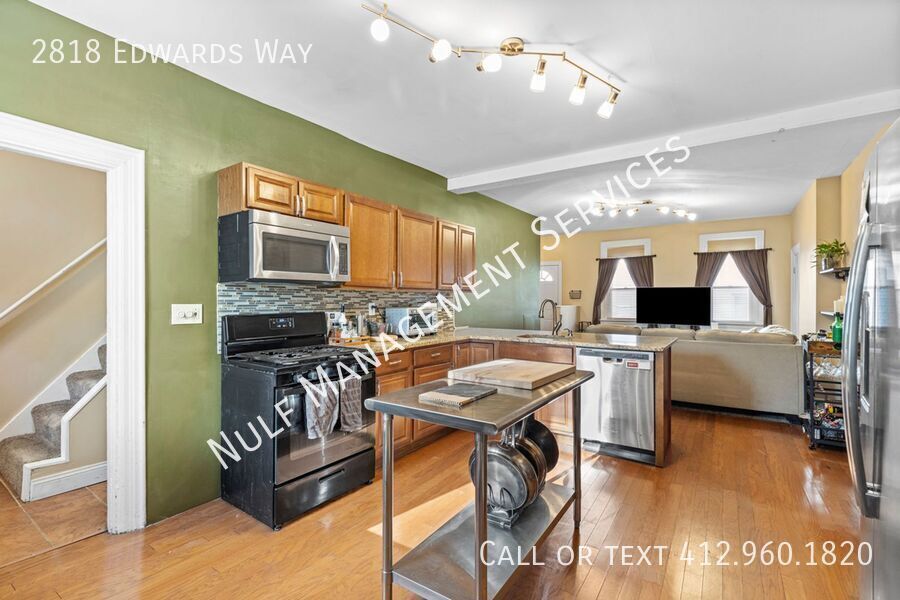 Photo - 2818 Edwards Way-