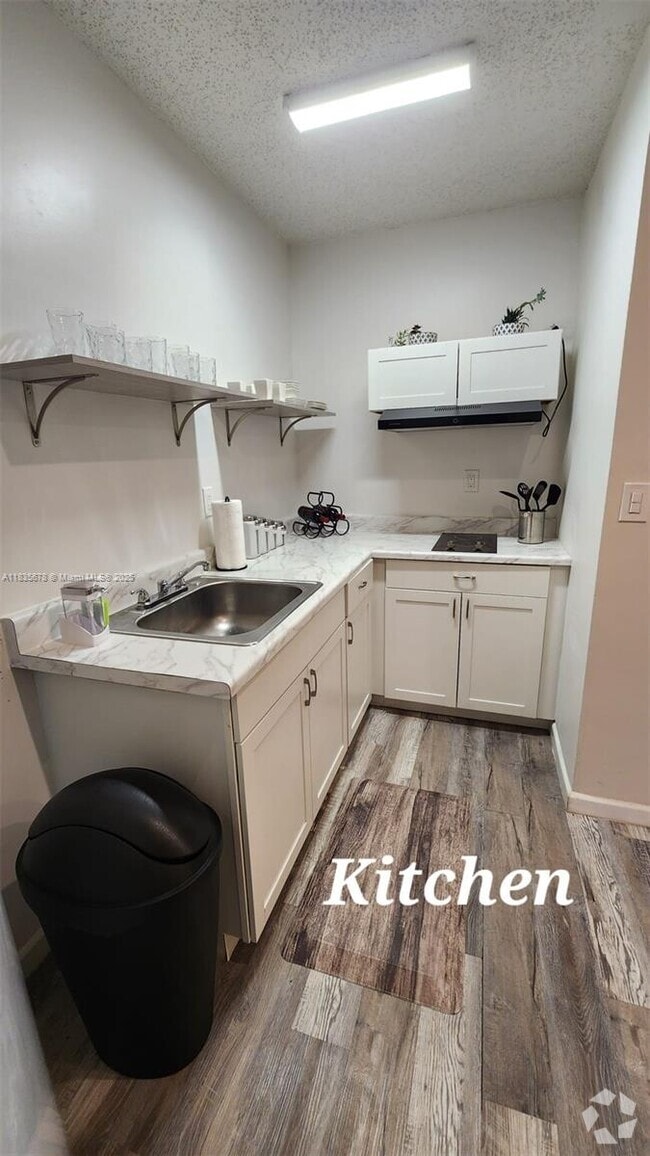 Building Photo - 881 SW General Patton Terrace Unit 881 Rental