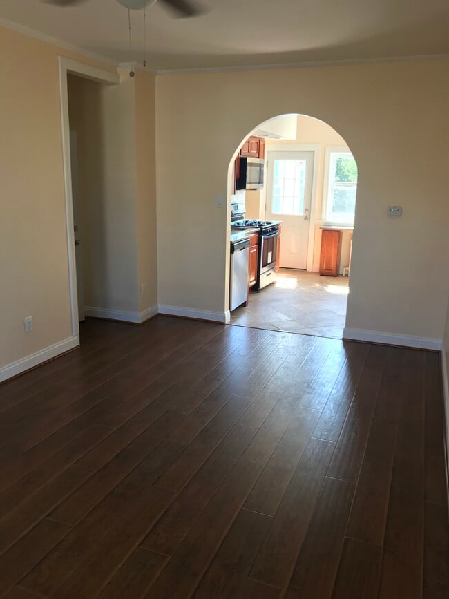 Photo - 533-2 Gerhard St Unidad 533 Gerhard St 2nd Fl