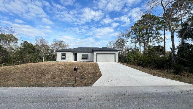 Photo - BRAND NEW! Be the FIRST To live here!