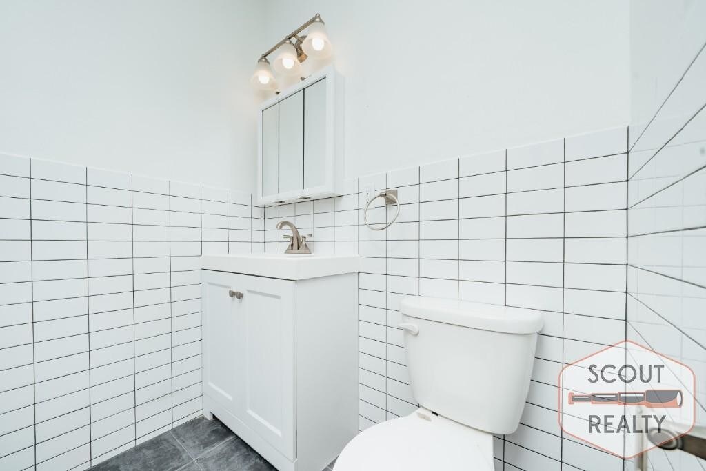 Photo - 295 Wyckoff Ave Apartment