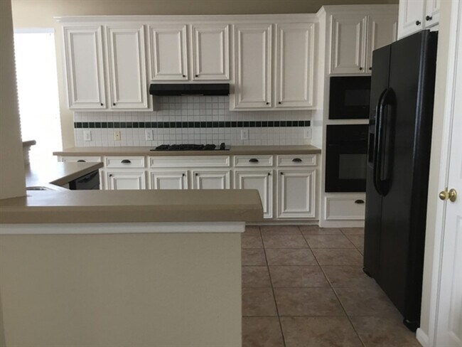 Photo - 141 S Laguna Pointe Dr