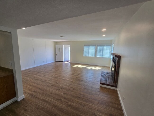 Photo - Beautiful Home: 2 Bedroom 2 Bath Home,
