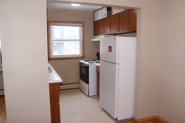 Photo - 699 3rd St East