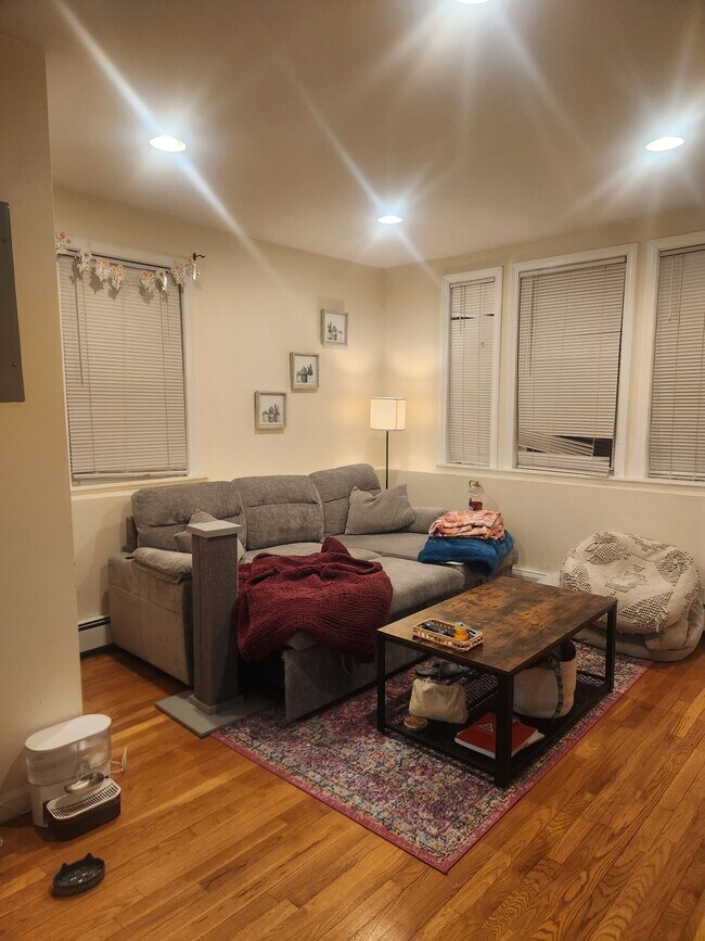 Photo - 20 Magoun St