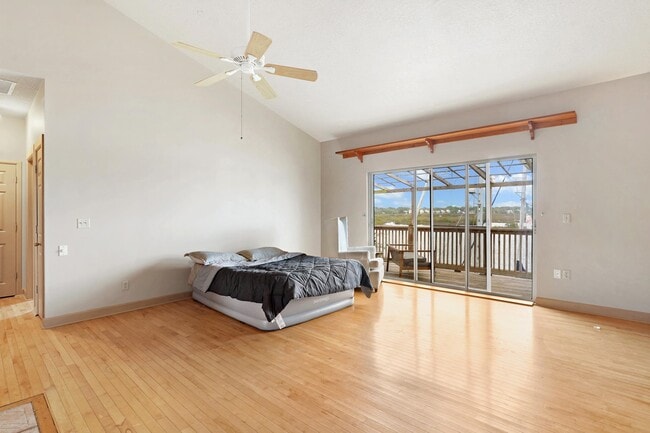 601 S Ponce De Leon Blvd Unit D