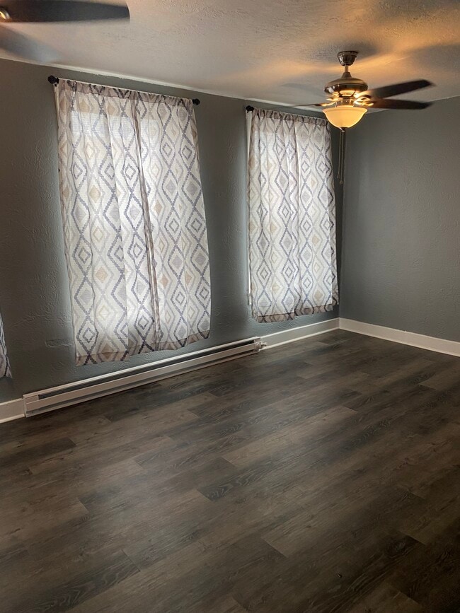 Photo - 103 W Main St