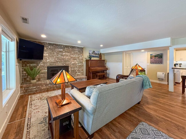 Building Photo - 3080 W Sequim Bay Rd Unit ID1336267P