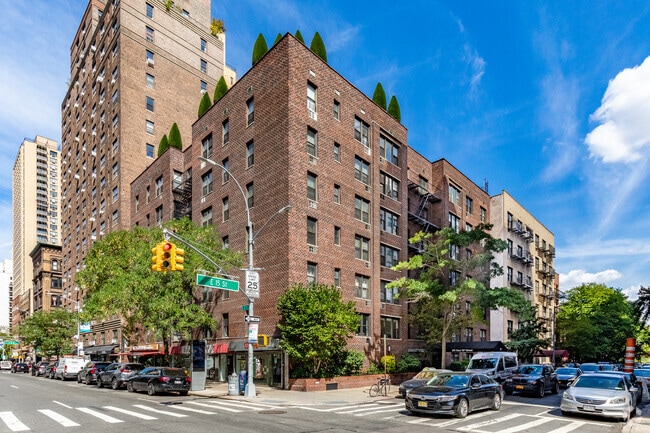 Photo - 201 E 15th St