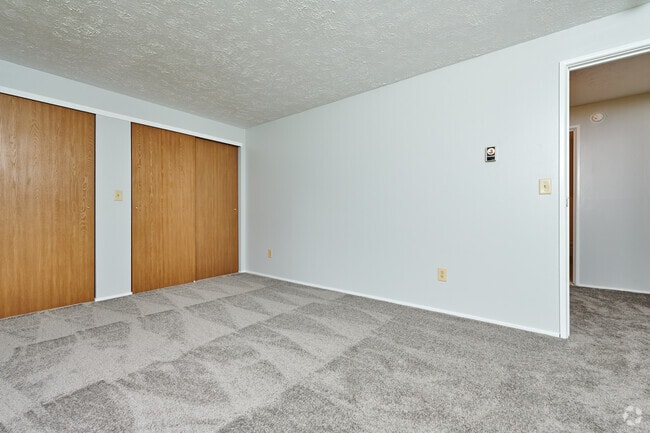 2 BR, 1.5 BA - 1330SF Bedroom. - Hilltop View Apartments & Townhomes