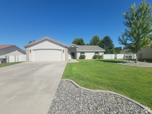 Building Photo - Stylish 3-Bedroom in Prime West Richland L... Rental