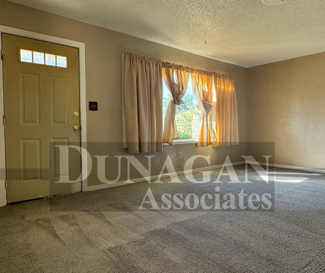 Photo - 2 Bedroom - 1 Bath House Pet Friendly