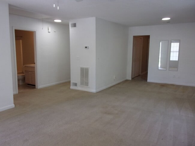 Photo - 1073 Cherry Meadow Ln