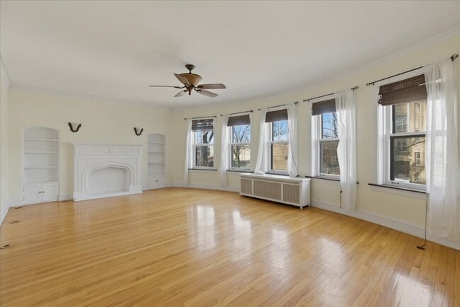 Photo - 7409 N Claremont Ave Unit 1