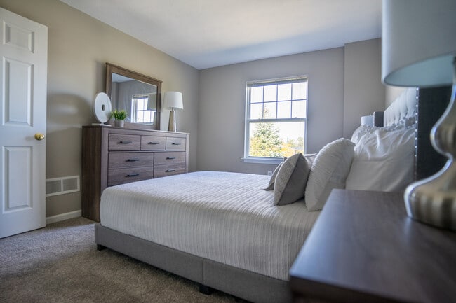Webster Woods Townhouse Apartments