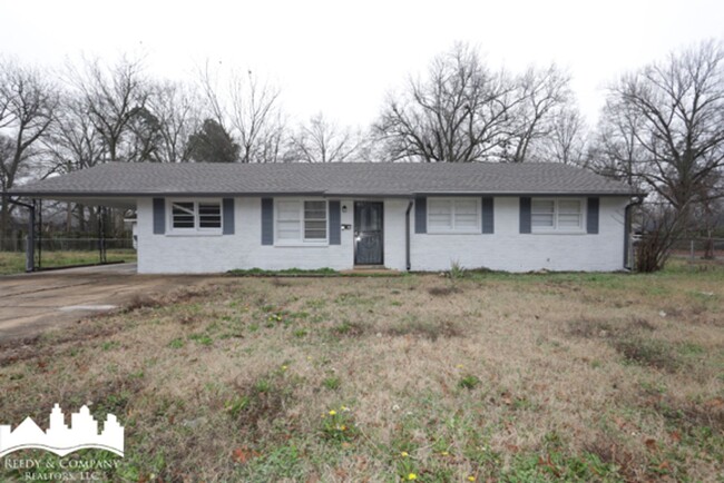 Photo - 616 N Roselawn Dr House