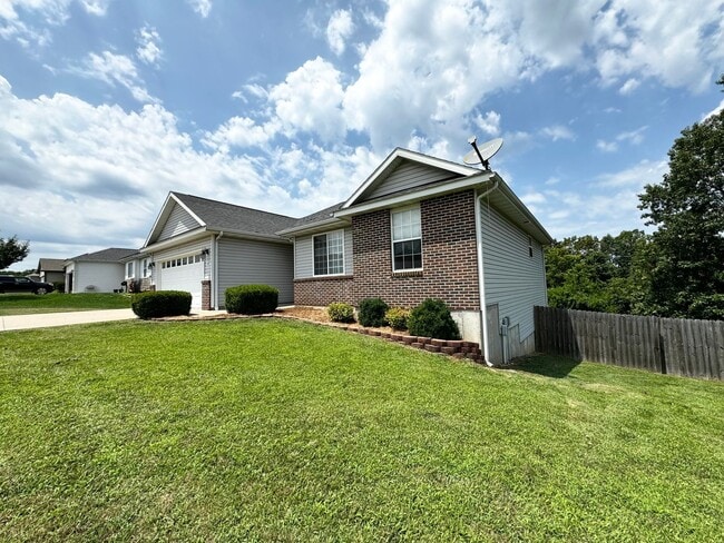 Photo - 147 Kale Ct