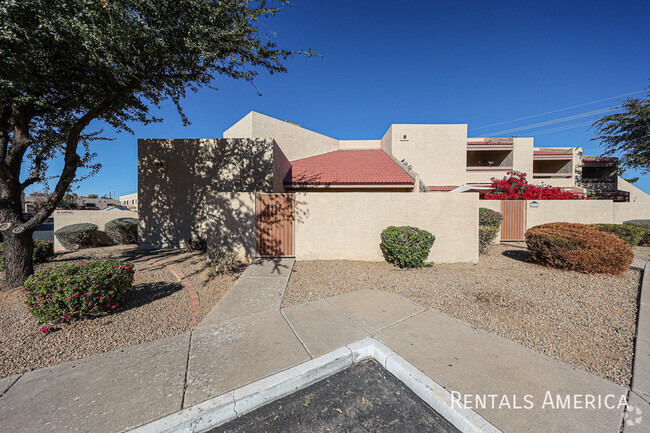 Building Photo - 8867 N 48th Dr Rental