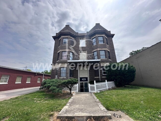 Building Photo - 425-3B Vermilion-N