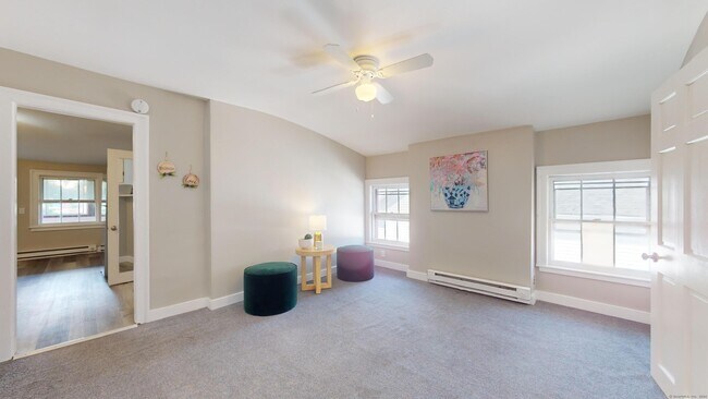 Photo - 24 Madison St