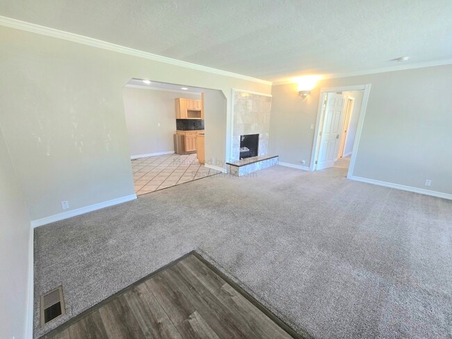 Photo - 114 SE 218th Ave