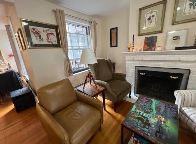 Photo - 1471 Beacon St Unidad 2