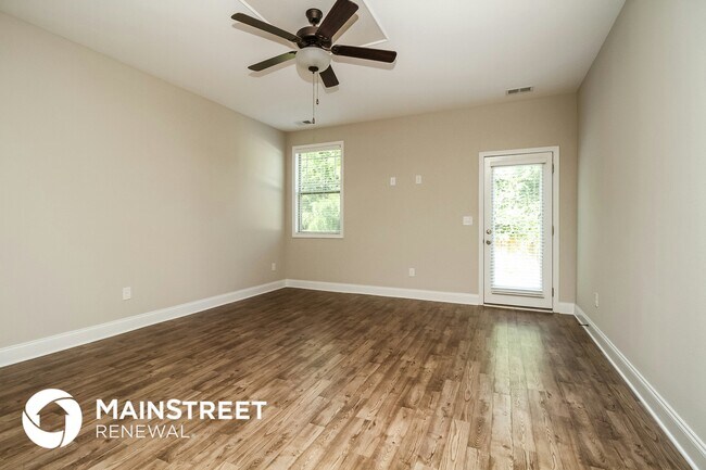 Photo - 1237 Catawba Way