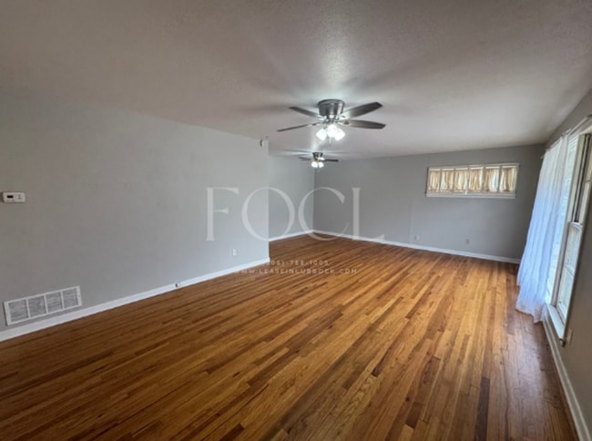 Photo - Large 3 bed 1 bath 1 car garage