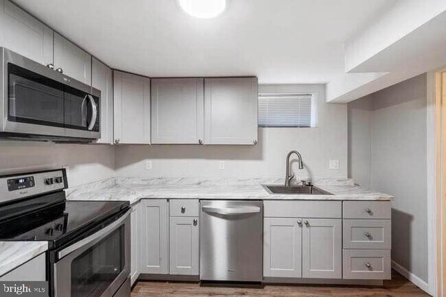 Photo - 4108 Kenny St