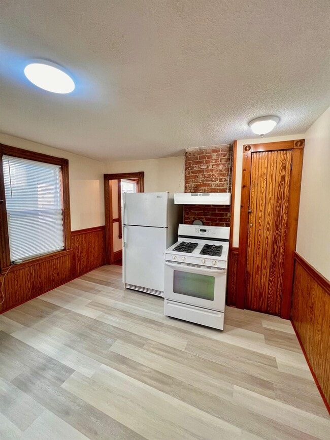 Photo - 22 Temple St Unit 22