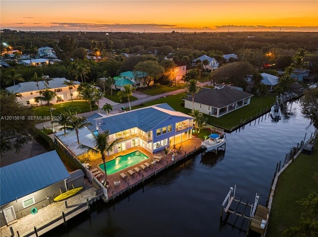 474 Peninsula Dr