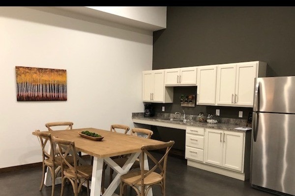 Photo - Portland School