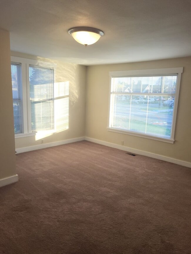 Photo - LaGassey - 802 A/B/C Unit A