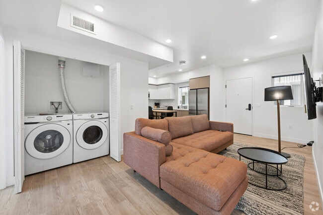 4BR, 4BA - Unit 108 - Living Room