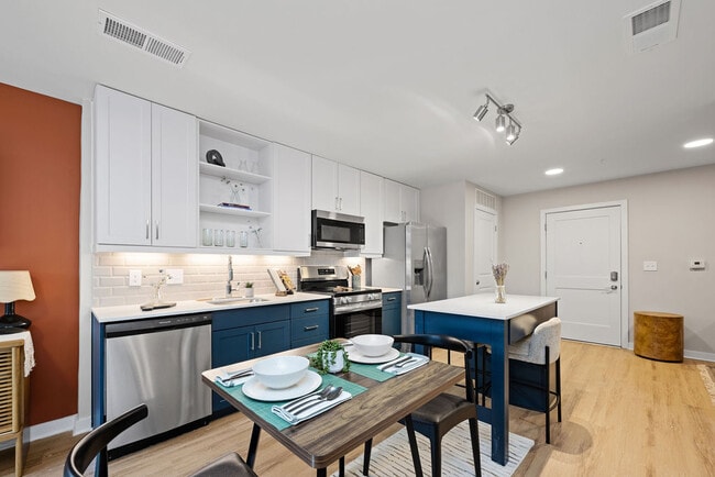 Trella Uptown apartments — community photo