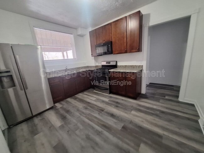 Photo - 320 W 16th St Unit 1