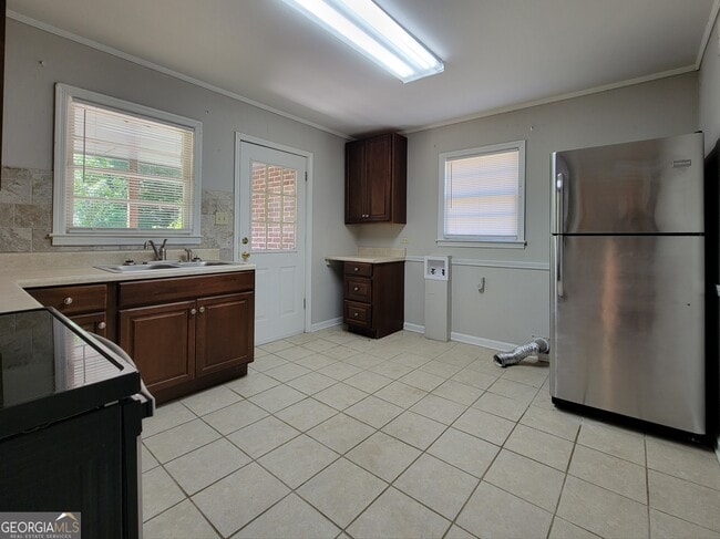 Photo - 268 Elks St Unit B