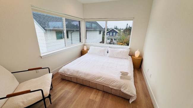 Photo - 4029A 51st Ave SW