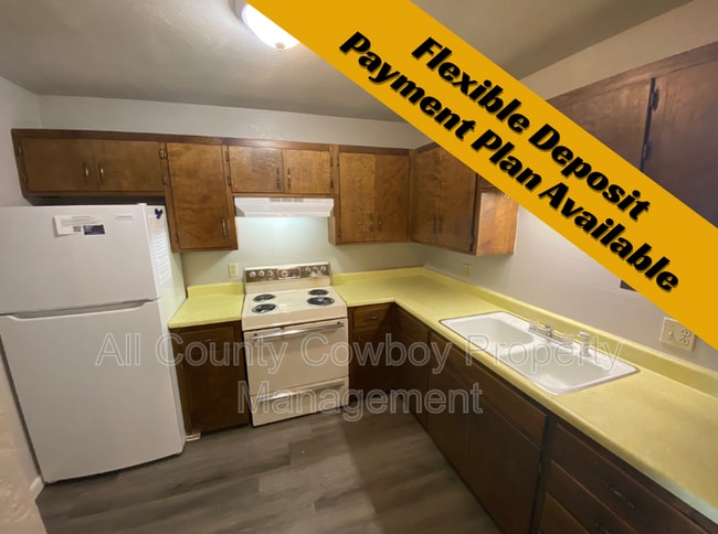 Building Photo - 267 N 8th St Unit Apt 6