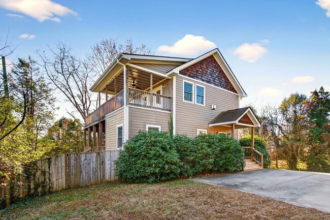 Photo - Asheville Rental-Beverly Hills Area