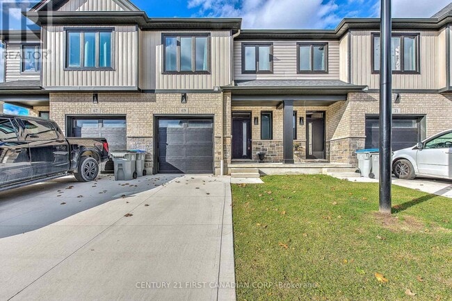 Photo - 601 Lions Park Dr
