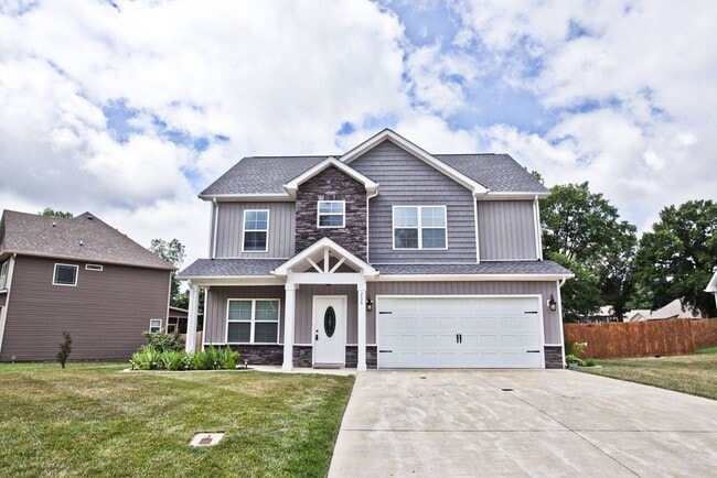 Building Photo - 208 Liam Ct