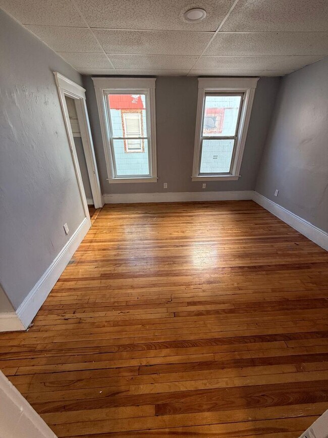 Photo - 275 Grafton St Unit 2