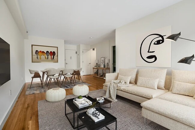 101 W 15th St Unit 511