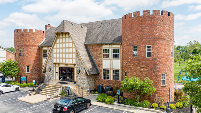 Abbey Court Apartments - Abbey Court Apartments