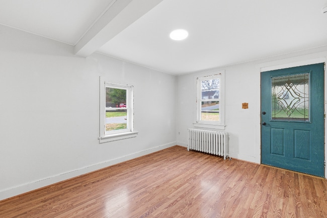 Photo - 4 Grandview St