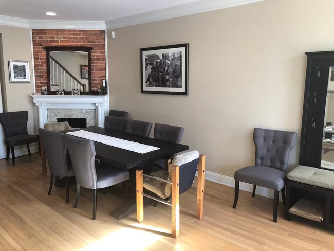 Photo - 11 R Street NW