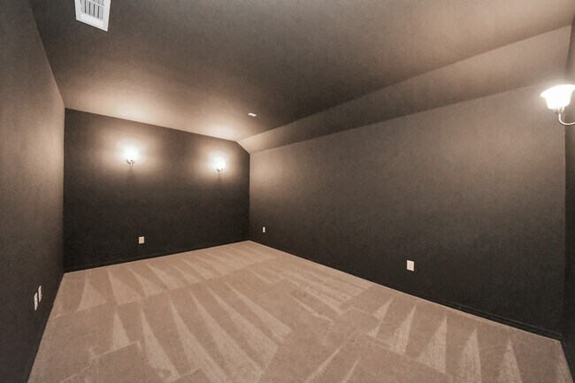 Photo - 28215 Shorecrest Ln