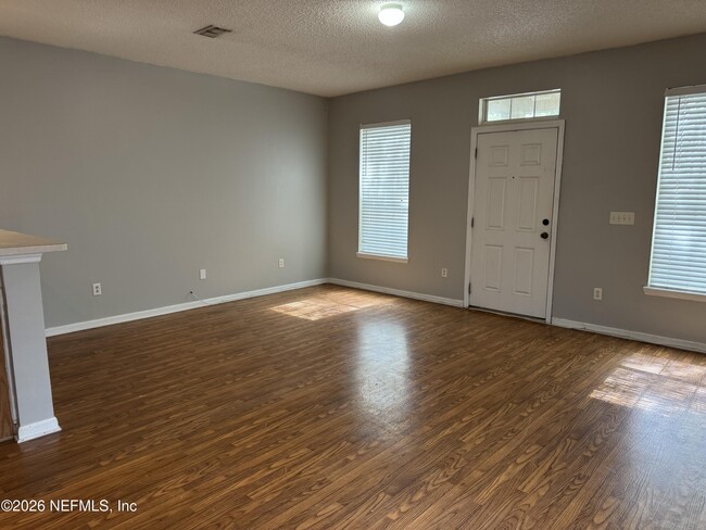 Photo - 458 Sherwood Oaks Dr