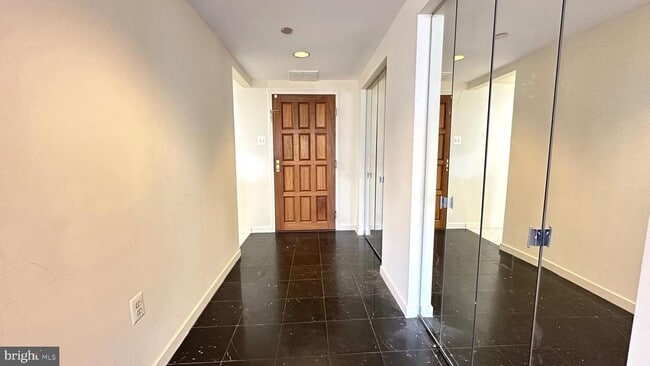 Photo - 1530 Key Blvd Unidad 832